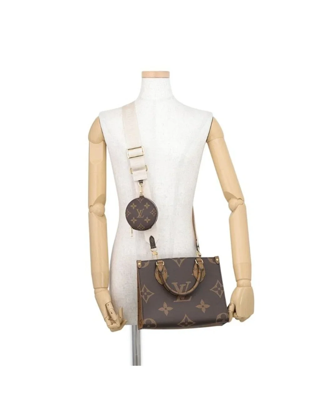 Louis Vuitton Monogram Reverse Giant On The Go PM 2-Way Tote Bag